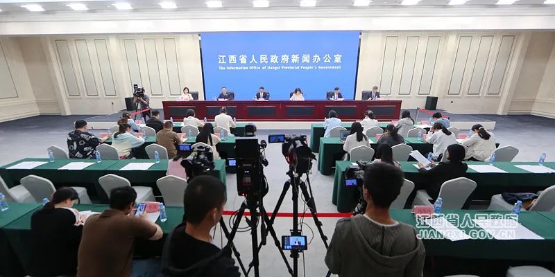 江西举行《推动做好金融“五篇大文...